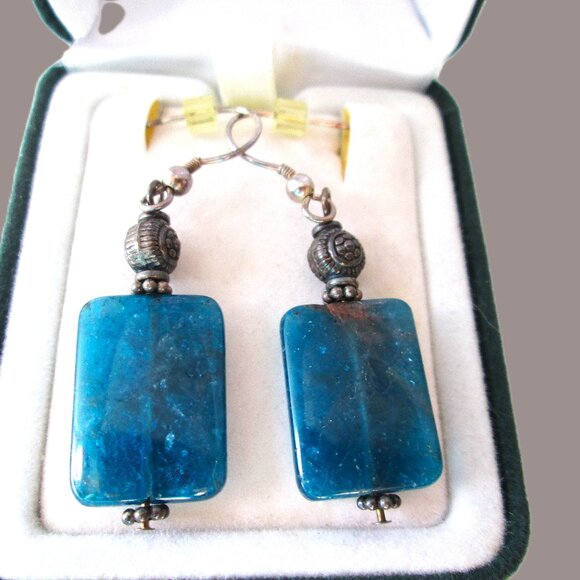 Sterling Silver pierced earrings with precious stones - Picture 2 of 5